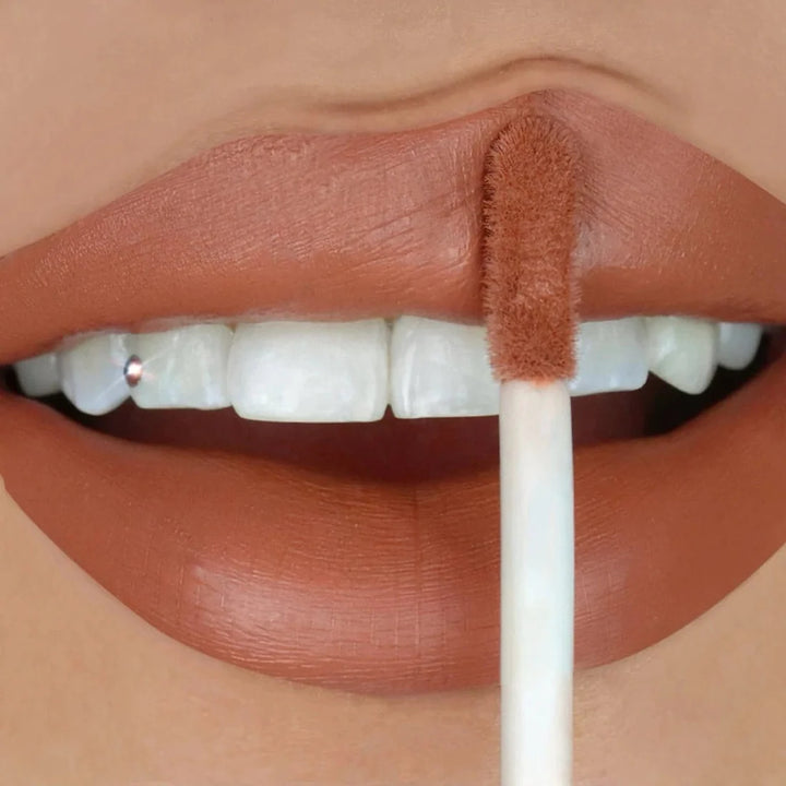 Labial líquido mate Beauty Creations Velvet stay Capuccino