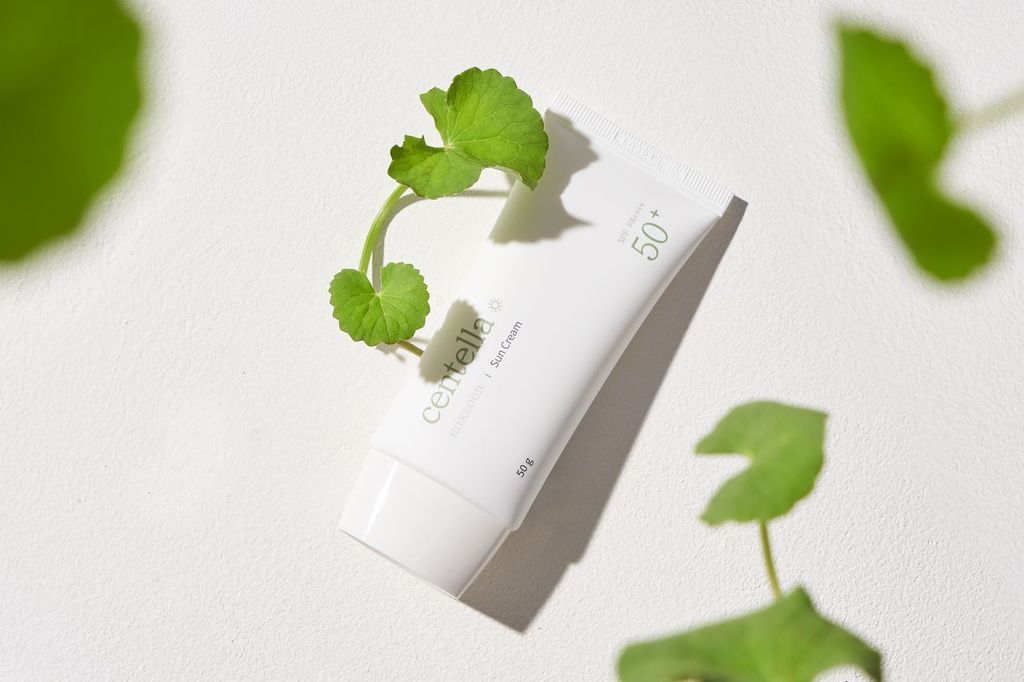 Protector solar Mixsoon Centella Sun Cream 50 gr - Iconika Beauty Shop