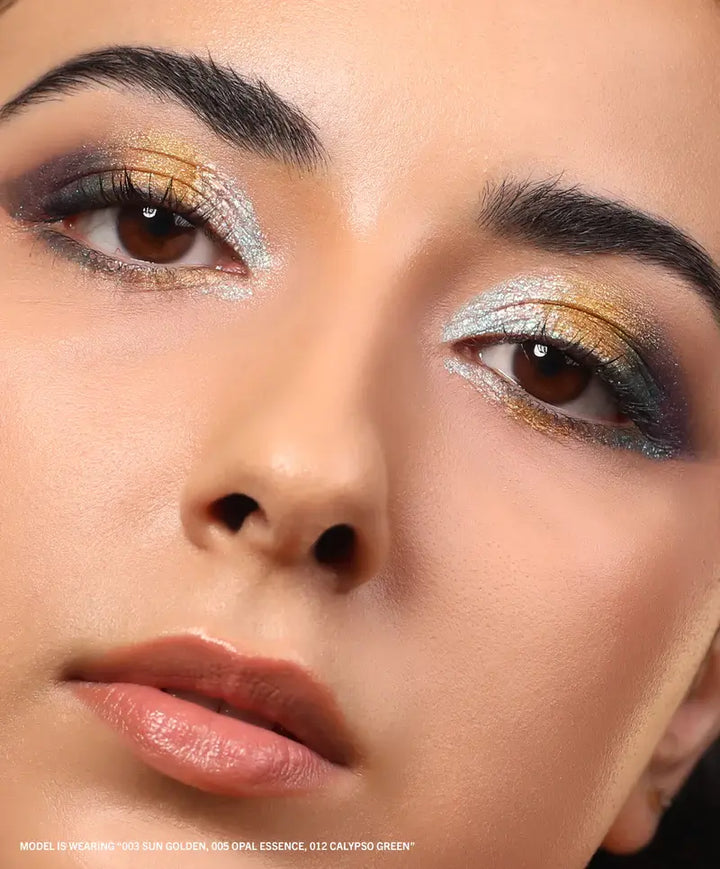 Sombra en barra Moira Stellar glaze stick 03 Sun golden